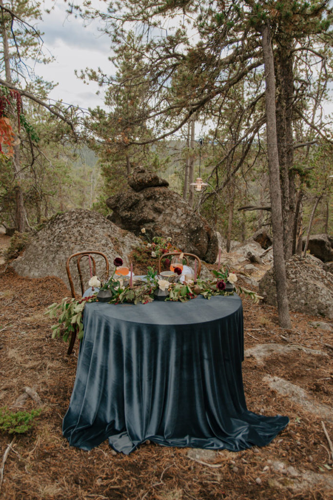 Tablesetting for Intimate Elopement in Fall