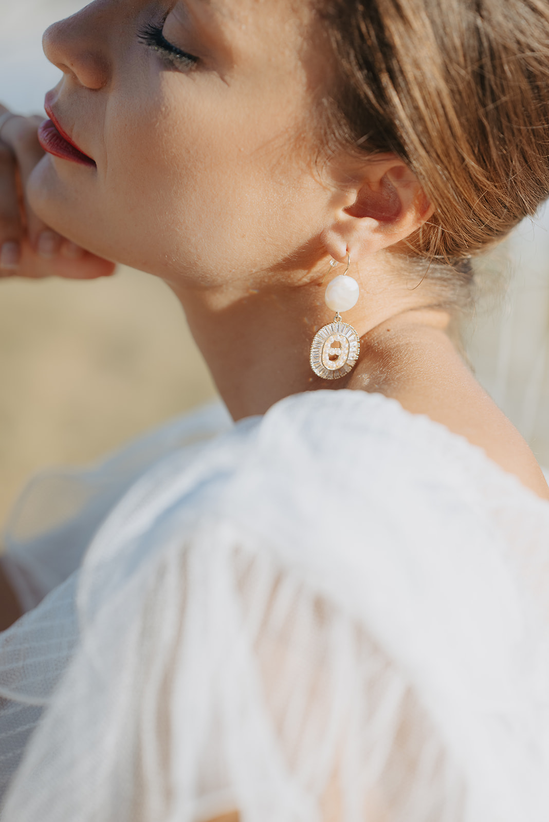 Bridal ideas, wedding earrings with pearls and gold