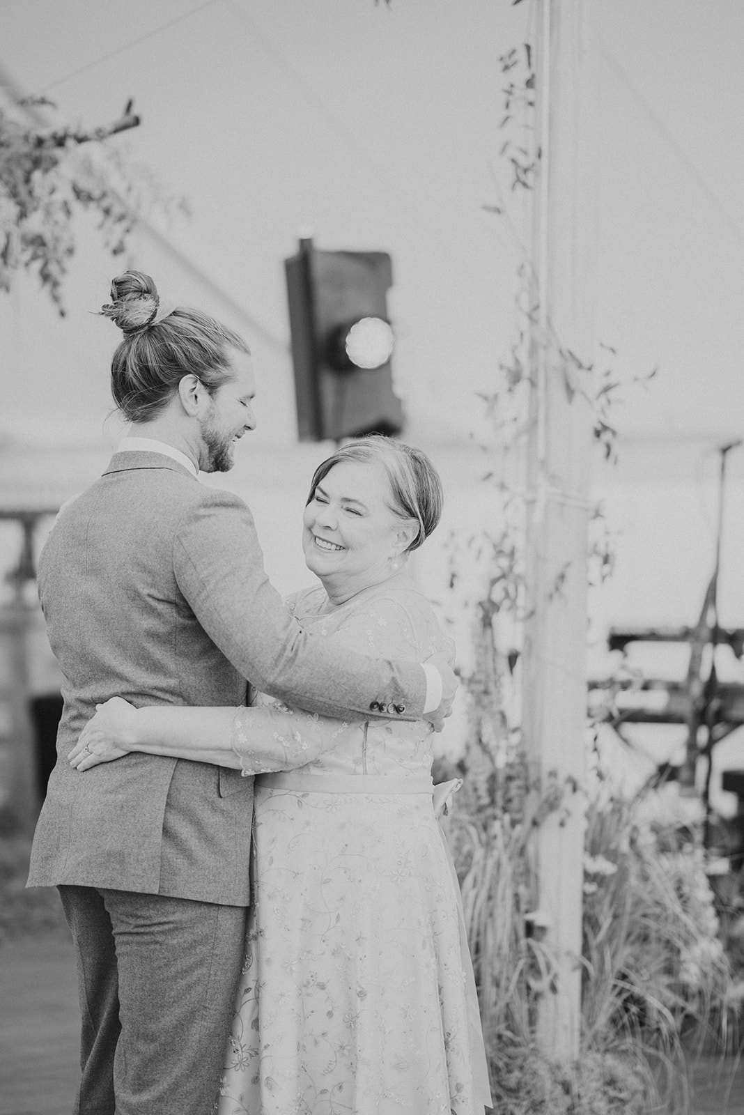 wedding at McReynolds cabin